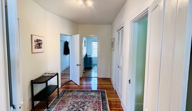 Beautiful apartment centrally located on the scenic Island of North Haven