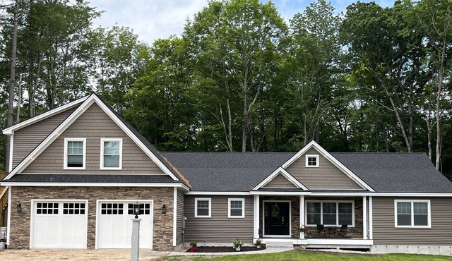 Beautiful new home in the gateway to the lake region!
