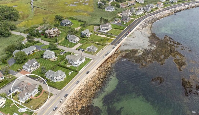 Beautiful, Oceanfront Home, Perfect Location near Downtown KPT!