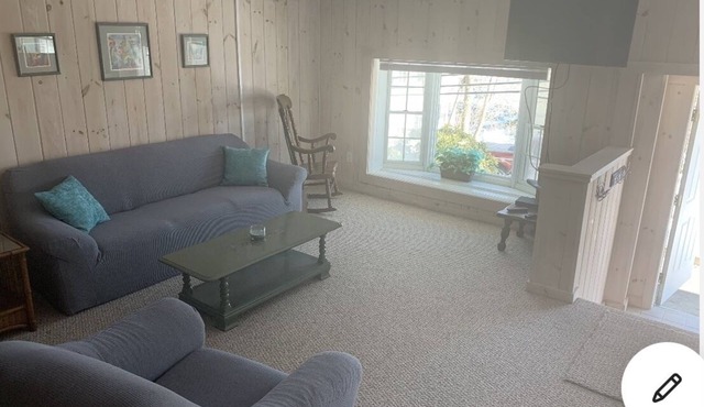 Beautiful Studio in downtown Boothbay Harbor