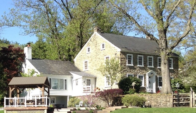 BIG discount July 17- July 24 Refreshing pool, shady screened porch 4BR 3.5bath