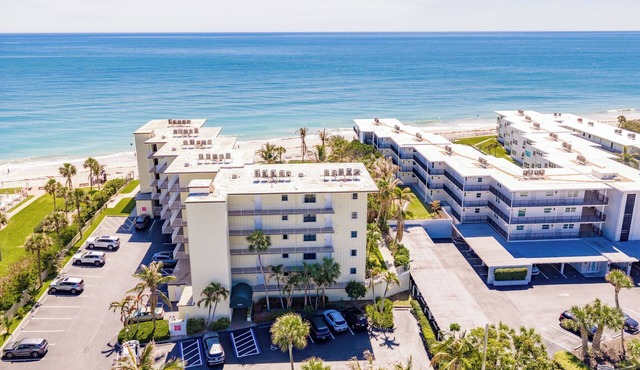 BOGO - 1 WEEK FREE- DIRECT OCEANFRONT Top-Floor End Unit Sunrises & Sunsets