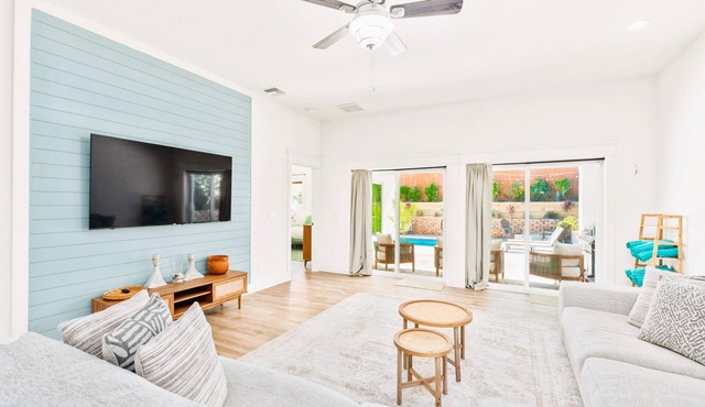 Casa Rio-Playa- New 4BR Retreat w/Pool