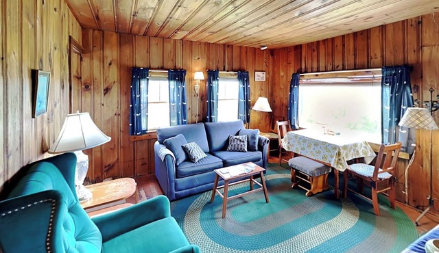 Castine Coastal Escape – Paddle, Play & Unwind