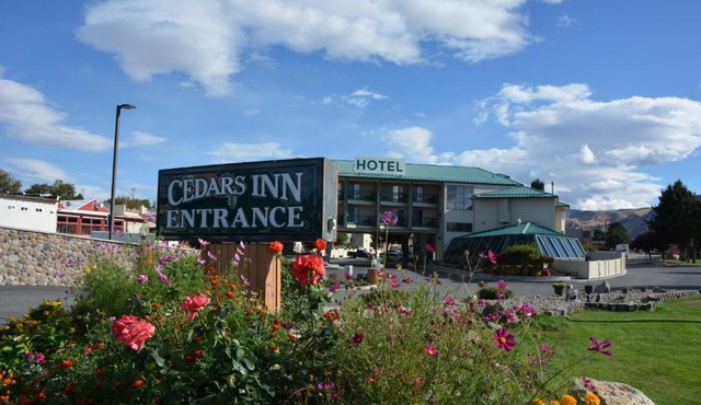 Cedars Inn