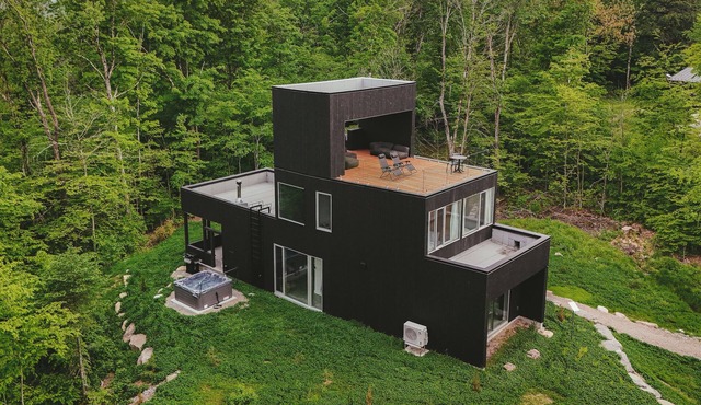 🏔️ Chalet avec Spa & Sauna | Vue Panoramique | Proche de Tremblant