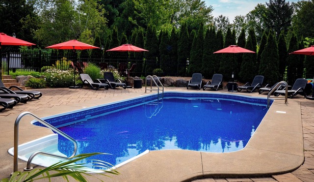 Champlain Condo 102
