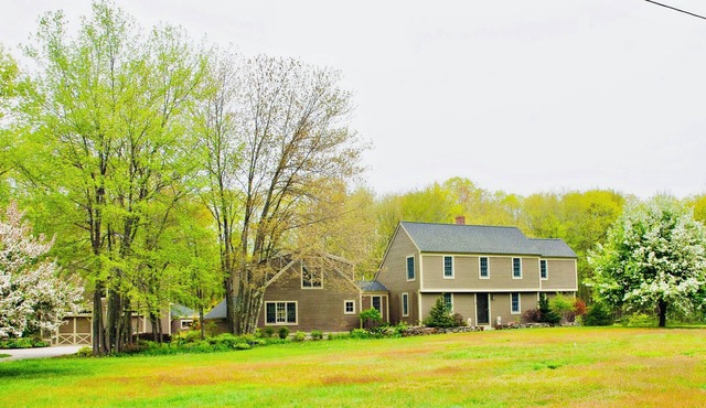 Charming 4 bedroom fully equipped house.