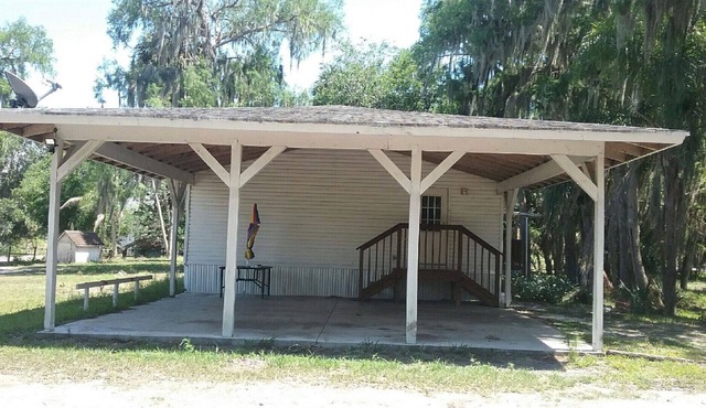 CHARMING FURNISHED MOBILE HOME ALL UTILITIES INCLUDED
