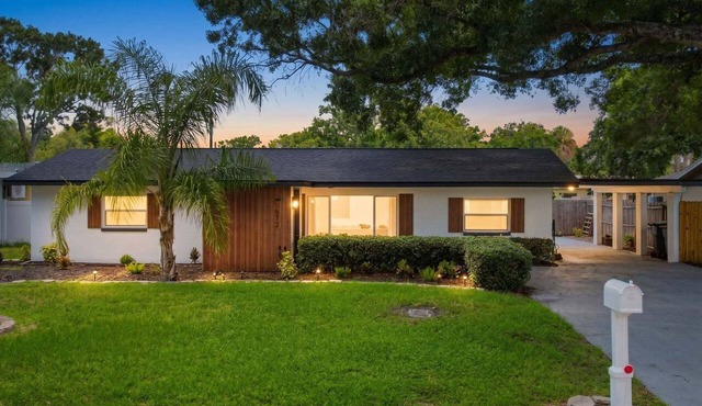Clearwater 4BR Pool Home w/Patio, Grill & Games