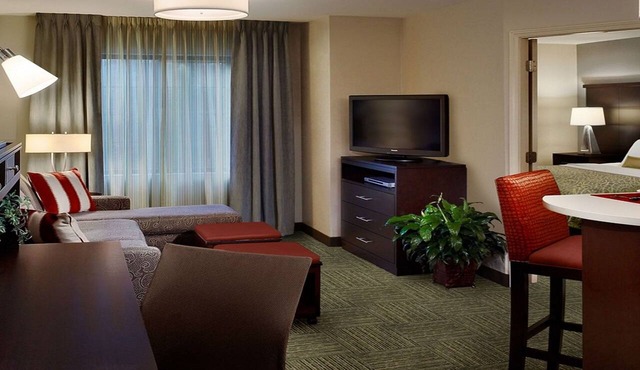 Close to Metro & Amtrak Station | 24 Hour Fitness Center + Free Breakfast