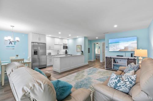 Coronado Arms Condominiums B-18