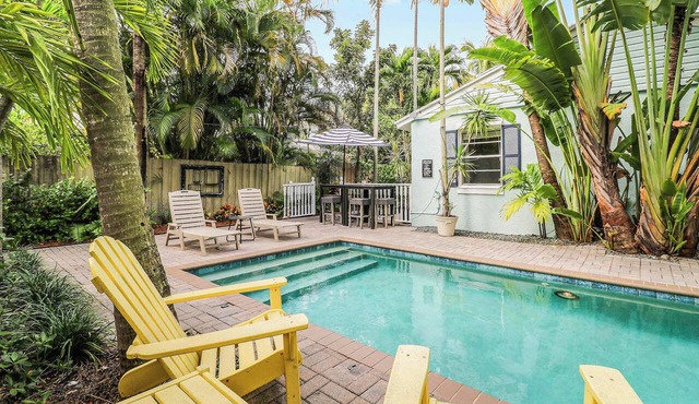 Cottage 2 on Penn - With Pool!