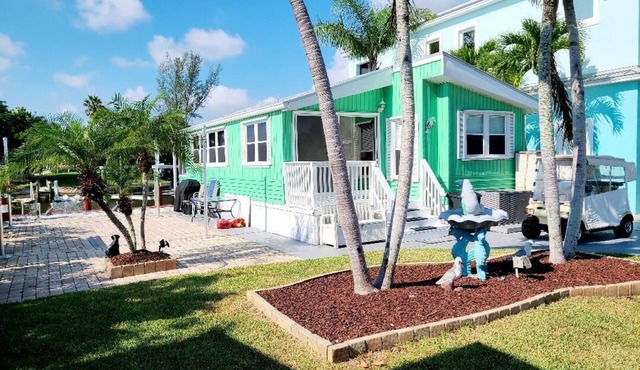 Cozy 1-bedroom cottage in gorgeous Jensen Beach gated community