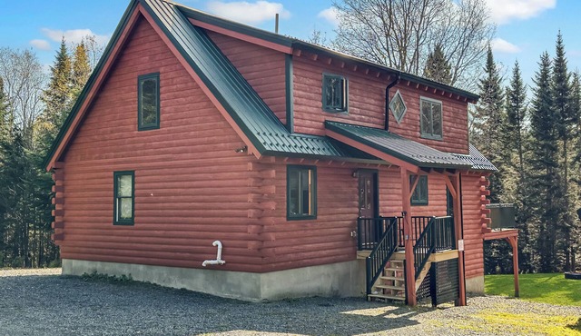 Cozy Cabin with Rec Trail and Lake Access!