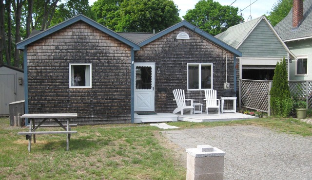 Cozy home on quiet residential street on the outer edge of Bar Harbor.