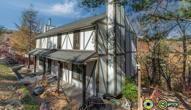 Cozy Renovated Woodland Townhome | Minutes from Bryce Resort!