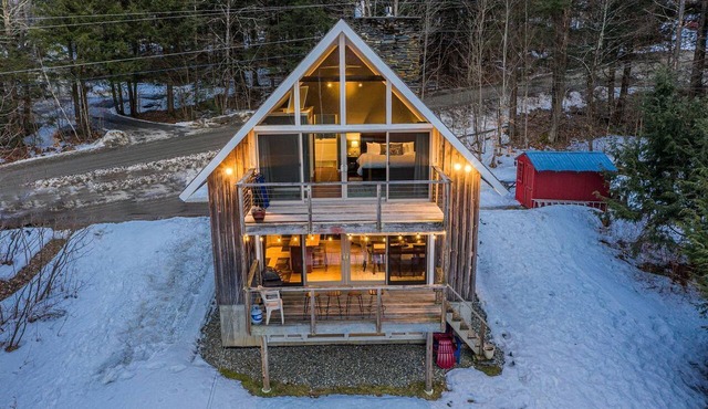 Cozy Stowe Chalet | Fireplace, Mt. Mansfield Views