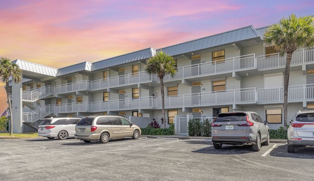 Direct Ocean Front! Marko Villa Condo