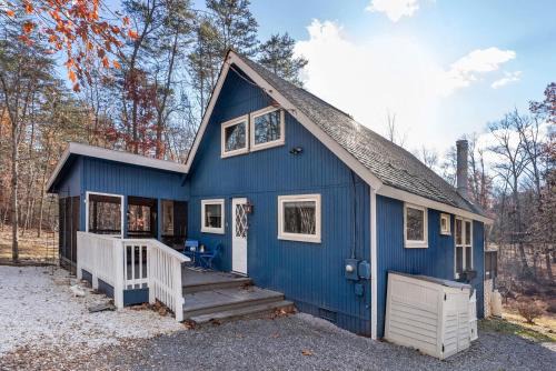 Dog-Friendly Chalet in The Woods Resort w Fire Pit