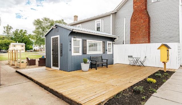 Downtown Tiny Home near Shenandoah National Park