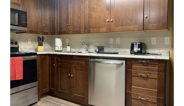 Easy Spokane Access 2-BR, 1 Bath Duplex