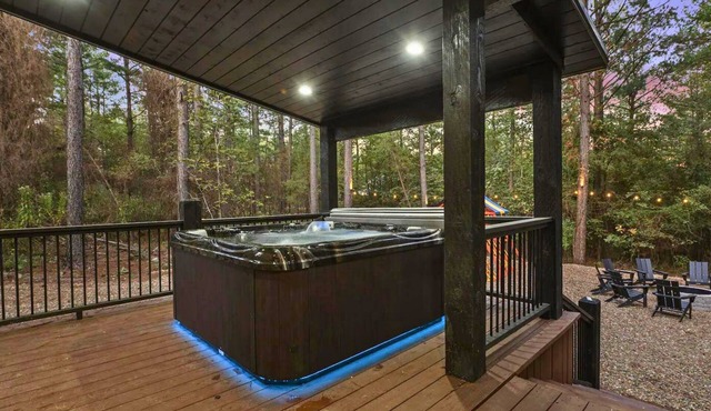 Enchanted Forest Retreat Cabin in Broken Bow
