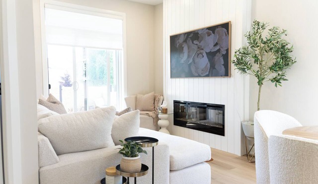 Executive Luxury Condo | Corporate Stay | Sleeps 4