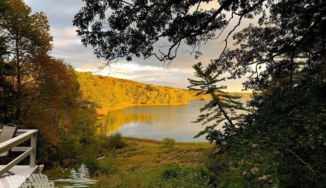 Experience stunning views at Bestview, a spacious 3-bedroom house in Damariscotta, ME.