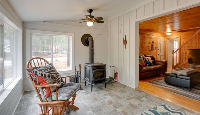 Family-Friendly Center Ossipee Cabin w/ Fire Pit!