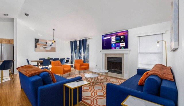 Family friendly - Fire pit -4 min to UF - Spacious