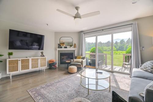 Family-Friendly Gem w/Heated Pool near Storyland!