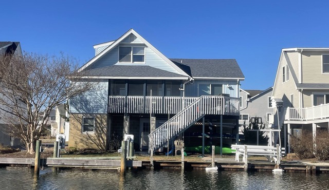 Fenwick Waterfront House-Dock, 3 Decks, Linens, Bikes, Kayaks, SUPs , Bay Sunset