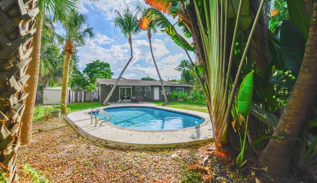 Major international sporting event Pool Retreat | Near Beach & Sleeps 8
