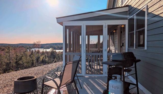 Fishing cabin, wildlife, walk to the pond, sleeps 5