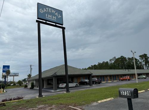 Gateway Inn
