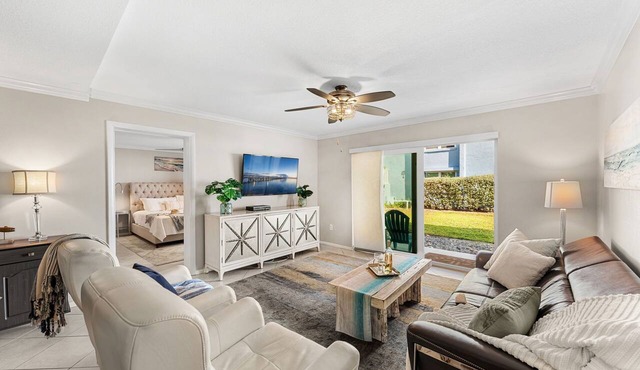 Ground Floor Beachfront Coastal Getaway w/Pool & Beach Views