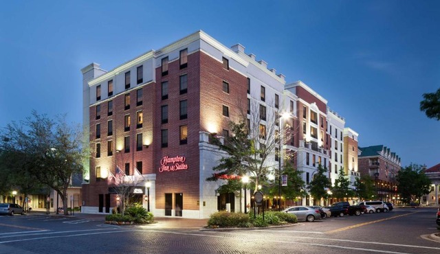 Hampton Inn & Suites Gainesville Downtown