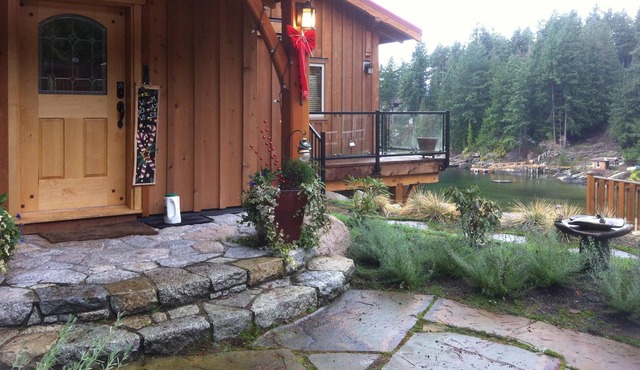 Herons Return Cottage Peaceful Charm Right On The Cove License STR0216
