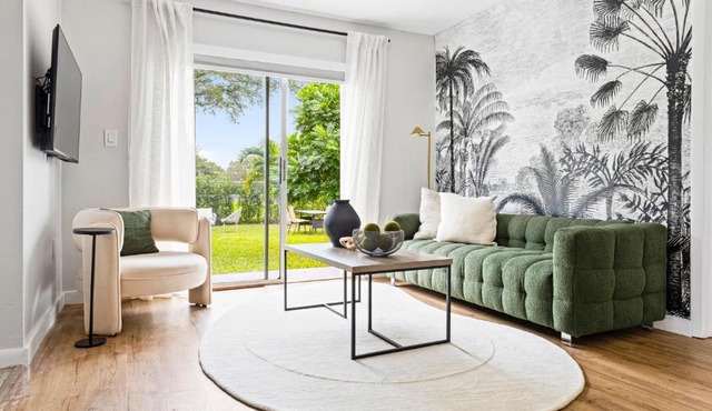 Hidden Garden: A Serene Miami Escape