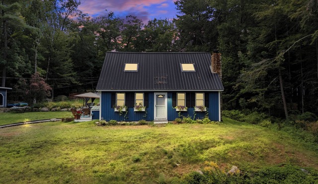 Highland Lake Cozy 3 BR + Lake Access & Skiing