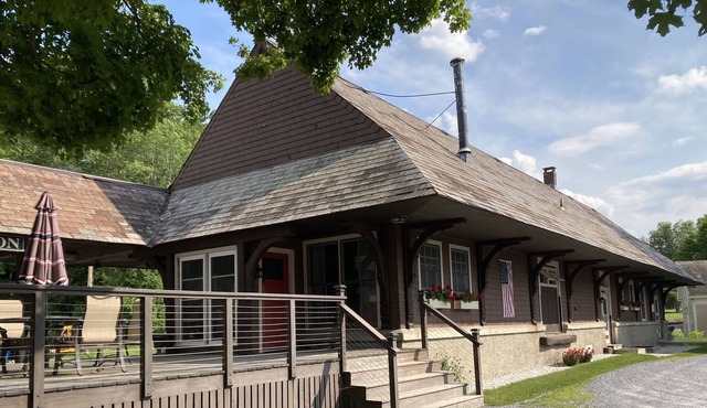 Historic railway station from 1913 full of history, views and modern amentities!