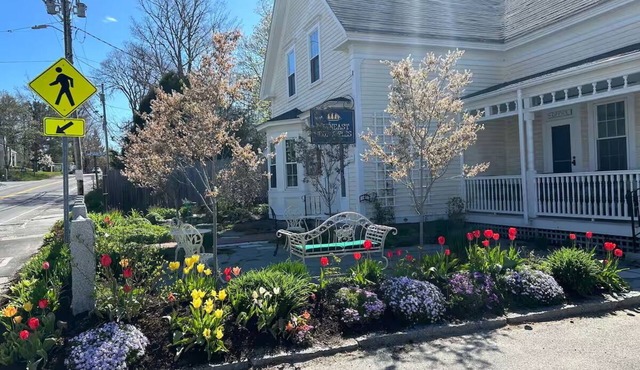 Home in Blue Hill Village & traveling distance, Bar Harbor/Acadia National Park