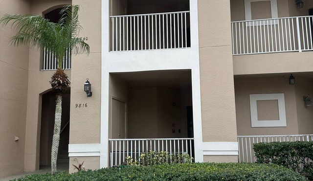 Homey & Quiet Studio at PGA Golf Reserve. Next to Golf Course!