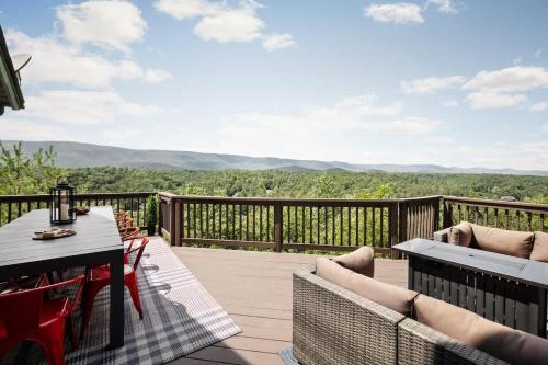 Hot Tub Sauna Theater & Minutes to Bryce Resort