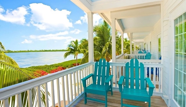 Just Another Day in Paradise! 2 Partial Waterview Villas! Beach Access, Pool!