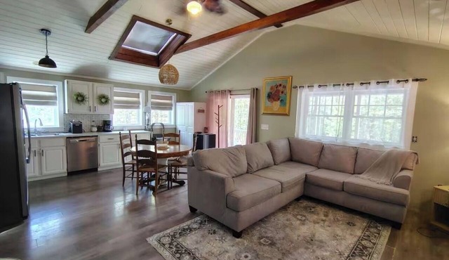 Lake access! 2-bedroom house in Waterboro