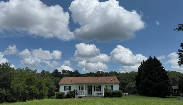 Lake Anna Waterfront Retreat – Private Dock, Stunning Views & Peaceful Escape