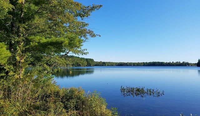 Lakefront Maine Home - year round