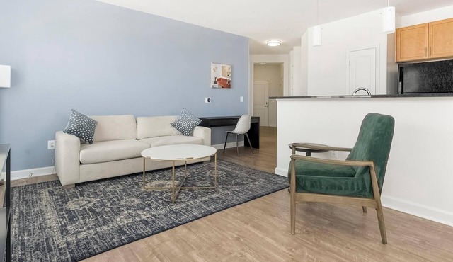 Landing | Amazing 2BD, Pool, Gym